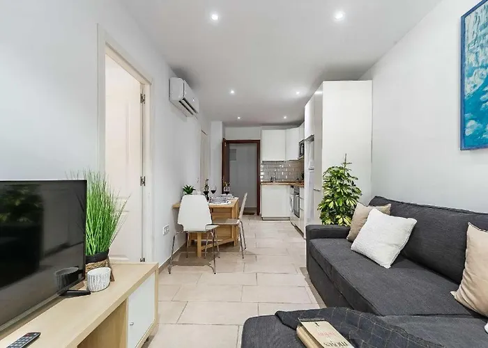 Boliches Exclusive Boutique פואנגירולה